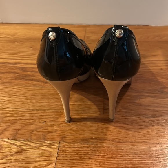 Stuart Weitzman size 7.5 peeptoe pumps - Picture 10 of 14
